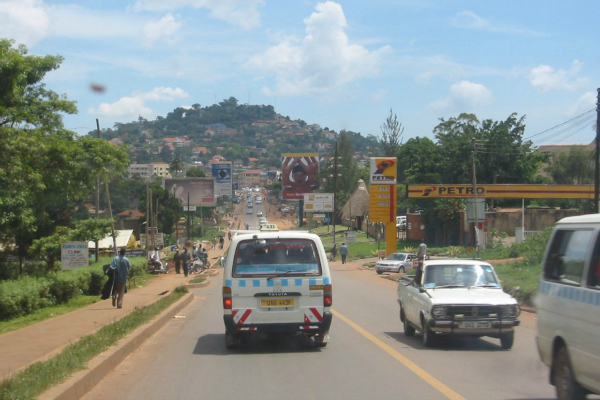 Street scene Kampala.jpg